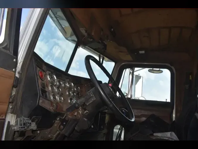 1999 PETERBILT 378