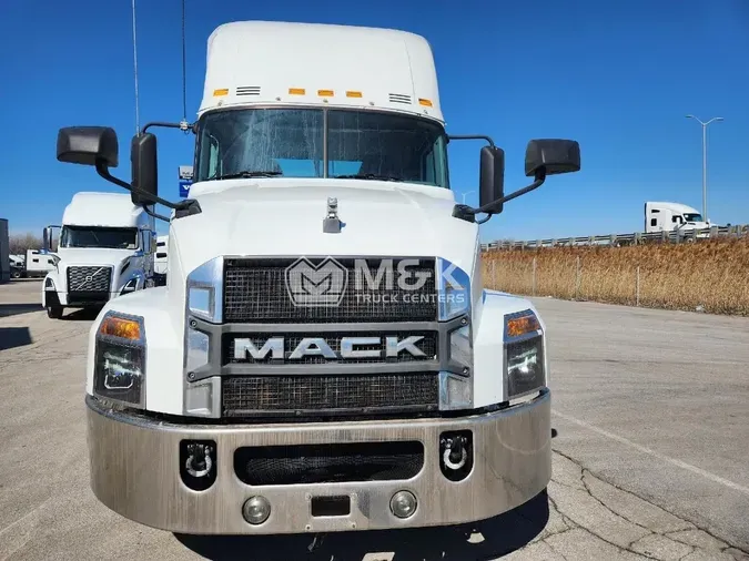 2019 MACK ANTHEM AN64T