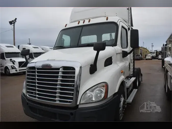 2018 FREIGHTLINER CASCADIA 113