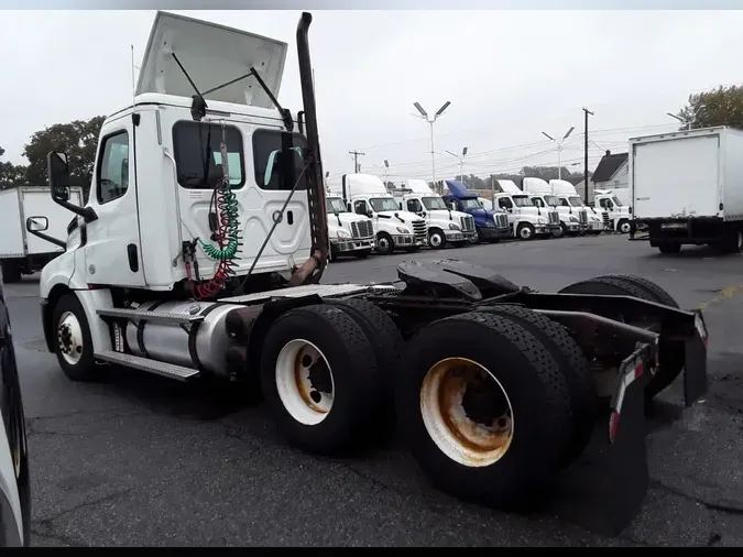 2018 FREIGHTLINER/MERCEDES NEW CASCADIA PX12664