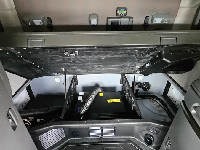 2021 VOLVO VNL64T740cc2ff590543338ec45fcb031c7c7dfe9