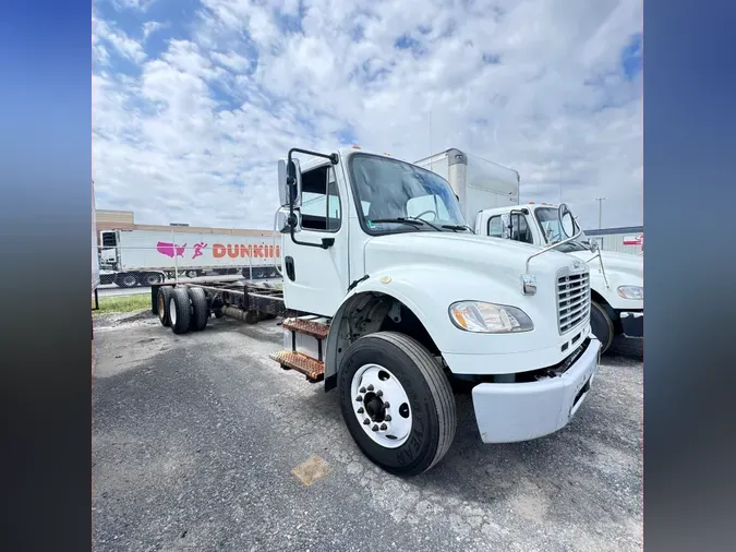 2018 FREIGHTLINER/MERCEDES M2 106