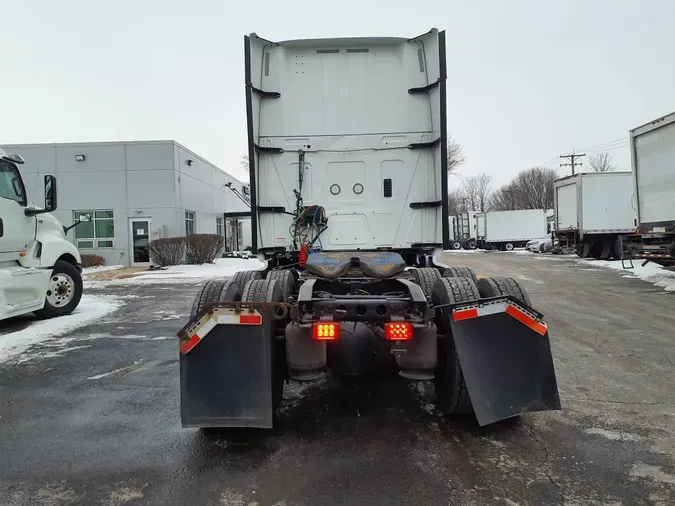 2019 NAVISTAR INTERNATIONAL LT625 SLPR CAB