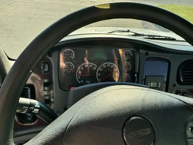 2020 Freightliner Business Class M2 112