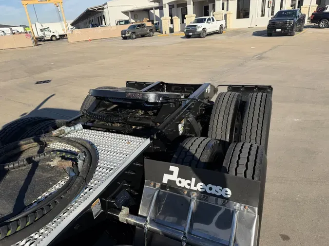 2021 Peterbilt 567cc3b0e06ec31797c8a1db7bca058e6fc
