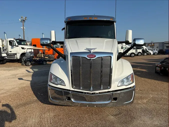 2023 Peterbilt 579
