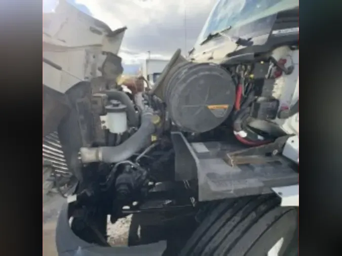 2019 NAVISTAR INTERNATIONAL RH613 DAYCAB T/A