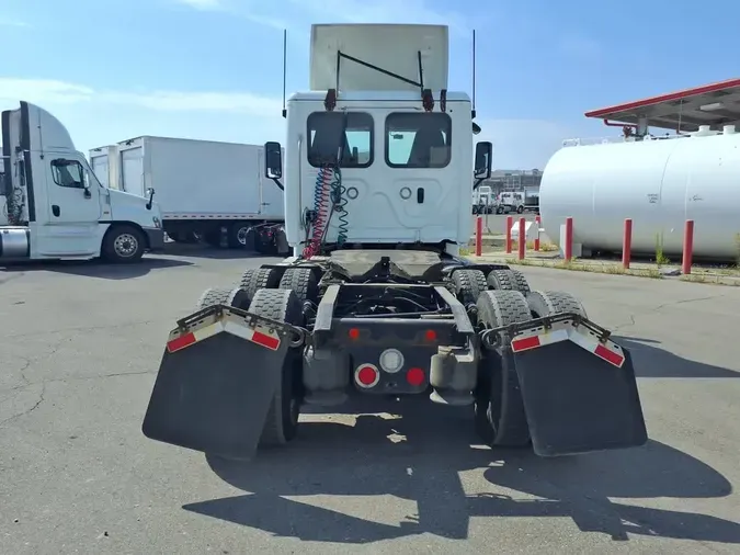 2019 FREIGHTLINER/MERCEDES CASCADIA 125cc3f52a4c783d719e86c09e1f0afb301