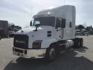 2019 MACK AN64T