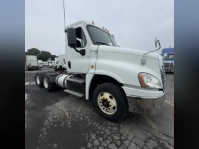 2018 FREIGHTLINER CASCADIA 125