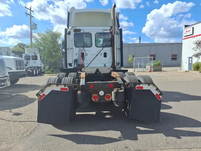 2015 FREIGHTLINER/MERCEDES CASCADIA 125