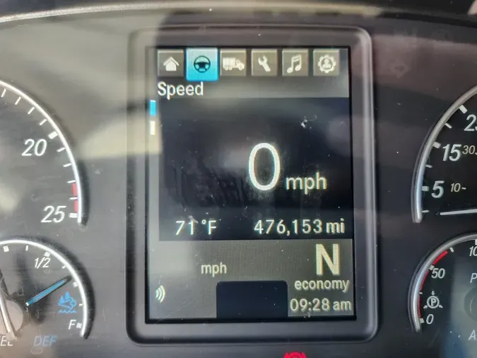 2020 FREIGHTLINER Cascadia 126