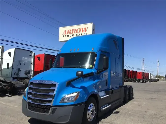 2021 FREIGHTLINER CA126