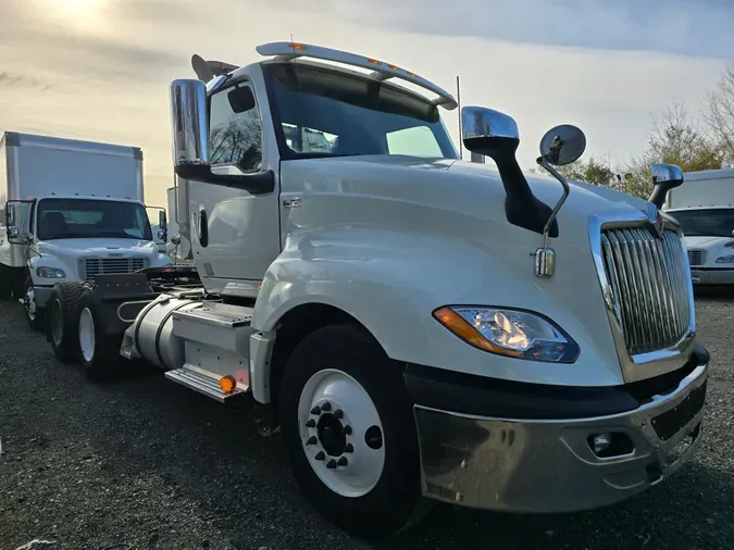 2018 NAVISTAR INTERNATIONAL LT625 DAYCAB T/A