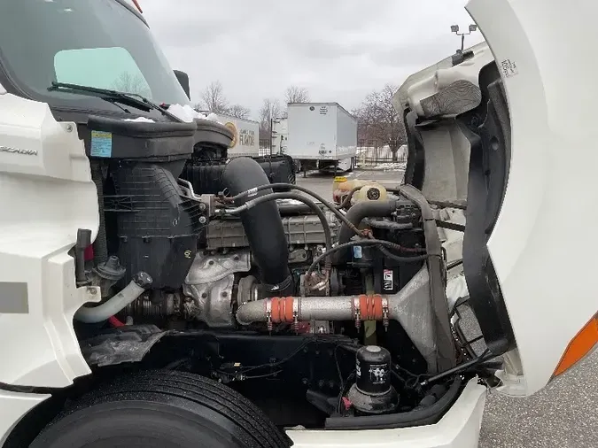 2018 Freightliner T12664ST