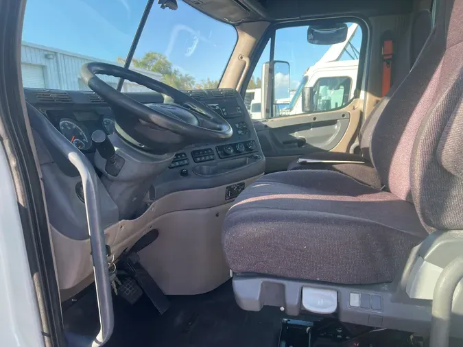 2018 FREIGHTLINER/MERCEDES CASCADIA 125