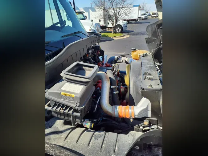 2019 NAVISTAR INTERNATIONAL 4300