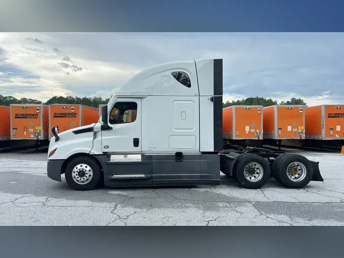 2022 Freightliner Cascadia