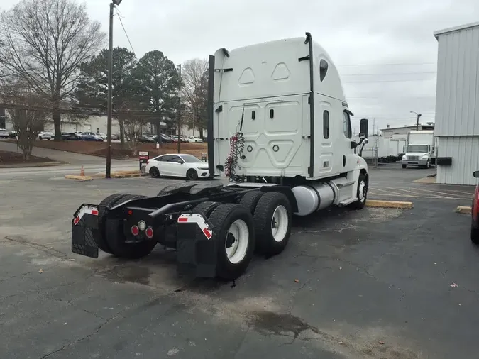 2020 FREIGHTLINER/MERCEDES CASCADIA 125