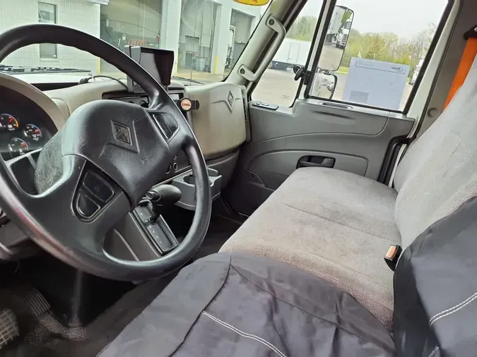 2019 NAVISTAR INTERNATIONAL 4300