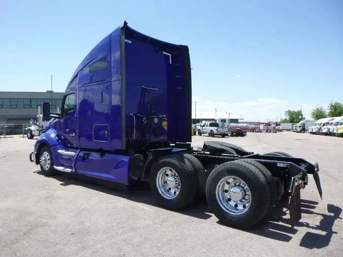2022 Kenworth T680cc51f61dde53c76ade8fb8775eb629b3