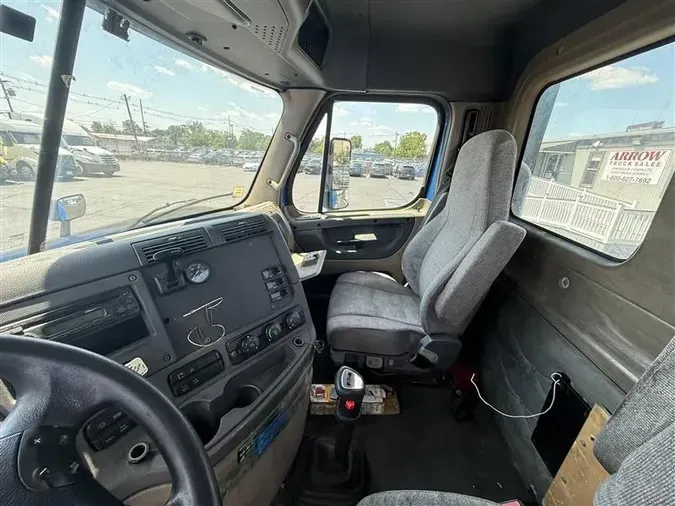 2013 FREIGHTLINER CASCADIA