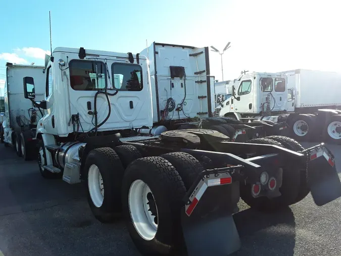 2018 FREIGHTLINER/MERCEDES CASCADIA 113