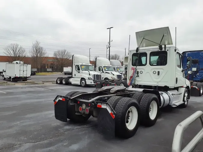 2020 FREIGHTLINER/MERCEDES NEW CASCADIA PX12664cc57dcba5bcc97ff0abdaf4fb8e2fc6e