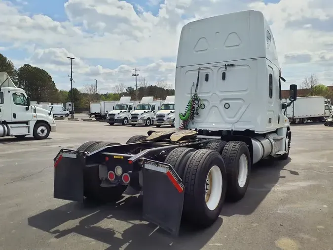 2019 FREIGHTLINER/MERCEDES CASCADIA 125cc584479d3e95dc55600abb87130e7fd