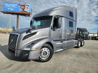2021 VOLVO VNL64T860