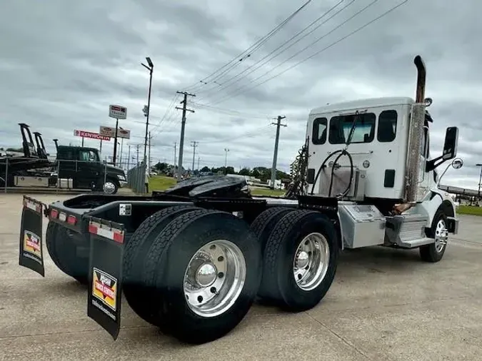 2020 Peterbilt 567