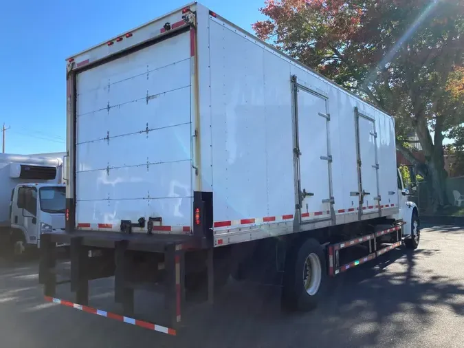 2017 FREIGHTLINER/MERCEDES M2 106