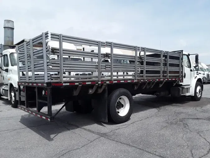 2018 FREIGHTLINER M2 106