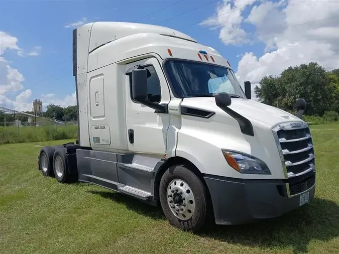 2019 FREIGHTLINER CA116