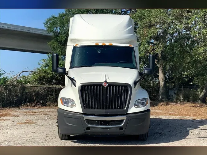 2022 INT LT625 6x4