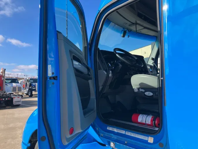 2022 Kenworth T680
