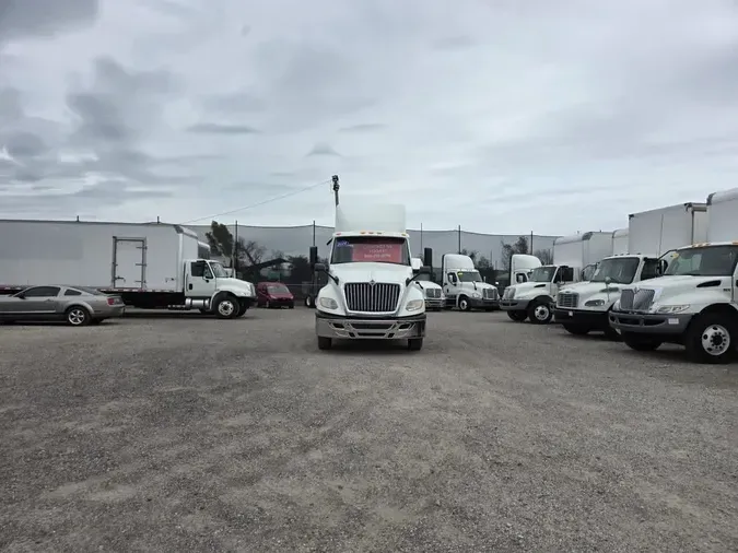 2019 NAVISTAR INTERNATIONAL LT625 DAYCAB T/A