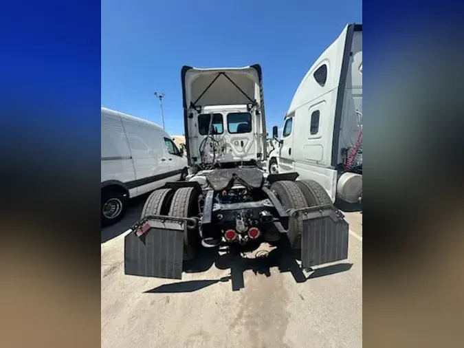 2019 FREIGHTLINER/MERCEDES NEW CASCADIA 116