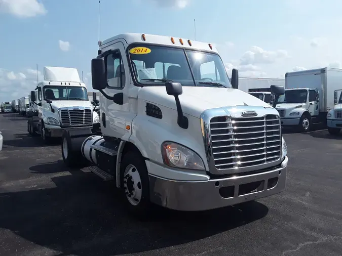 2014 FREIGHTLINER/MERCEDES CASCADIA 113