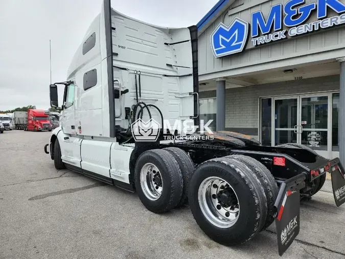 2024 VOLVO VNL64T760
