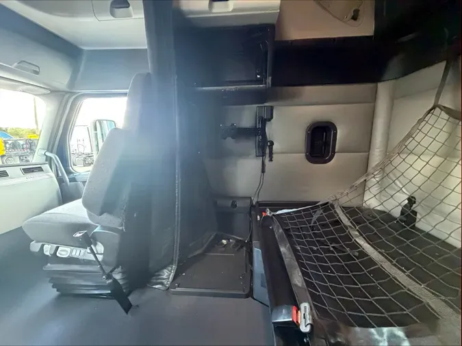2022 Freightliner Cascadia 126 Sl
