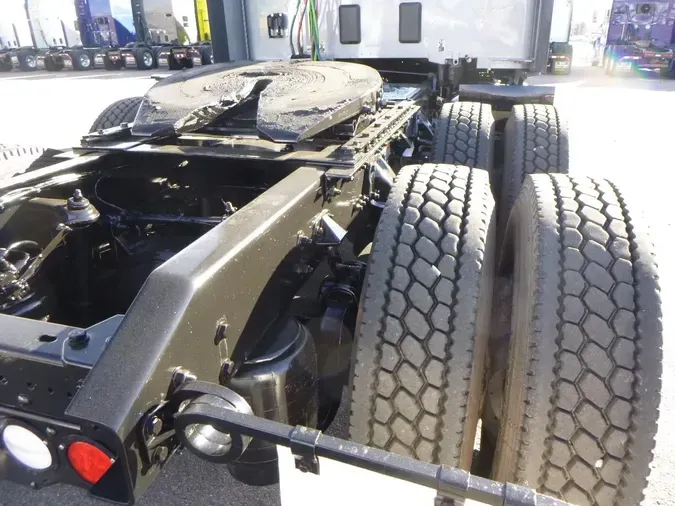 2024 Kenworth T680cc6d559923d74aa01475d16b6d5d86aa