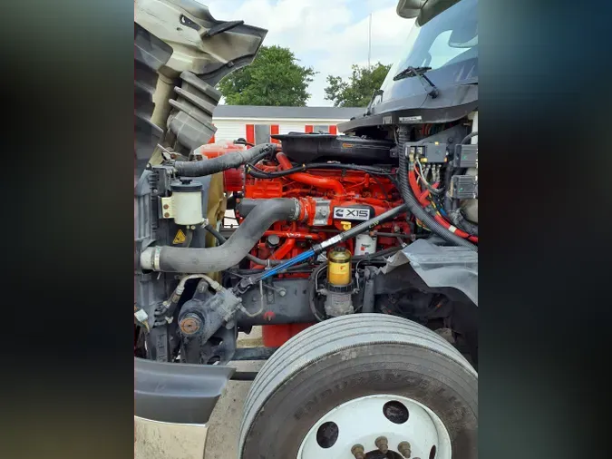 2019 NAVISTAR INTERNATIONAL LT625 SLPR CAB