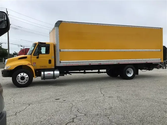 2019 INTERNATIONAL 4300