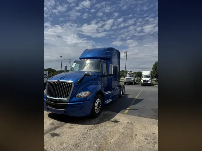 2020 International LT625