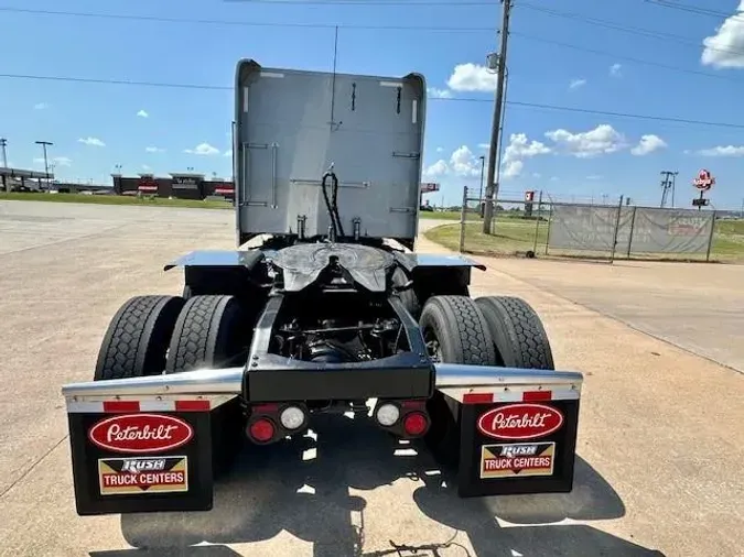 2023 Peterbilt 389