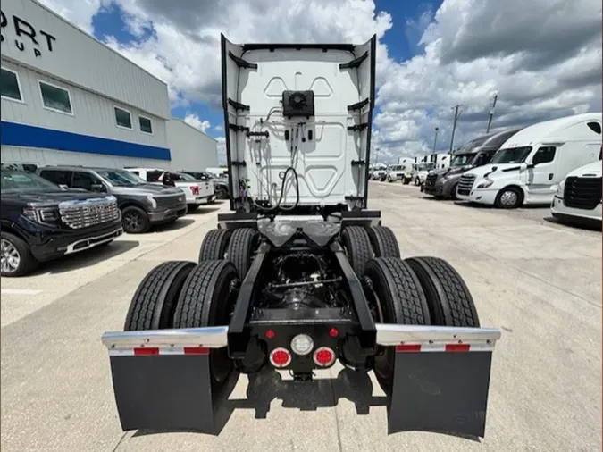 2022 Freightliner PT126SLP