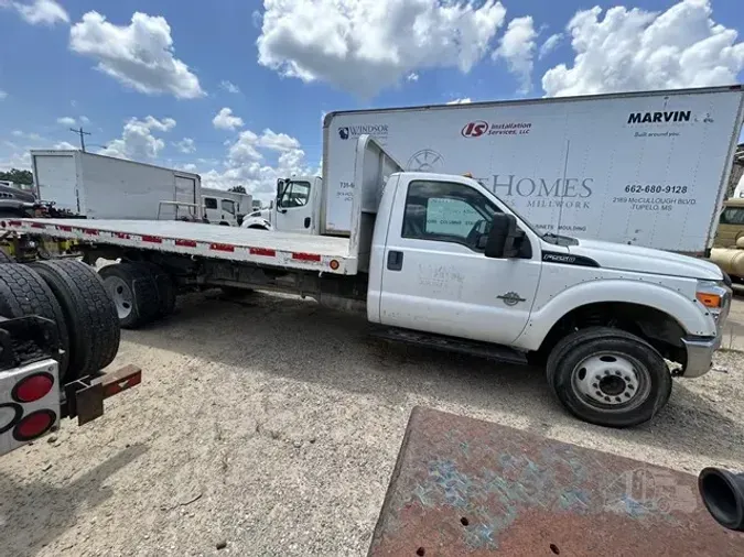 2012 FORD F550
