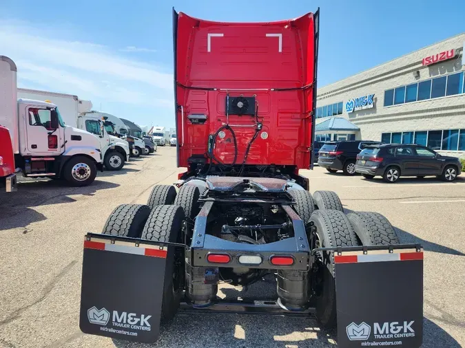 2016 VOLVO VNL64T780