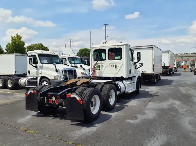 2020 FREIGHTLINER/MERCEDES NEW CASCADIA PX12664